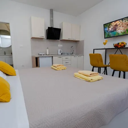 Private Near Center Apartament
